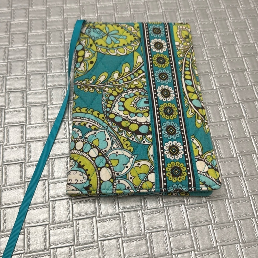 Vera Bradley Paperback Book Cover Small Peacock Green Quilted Cotton
